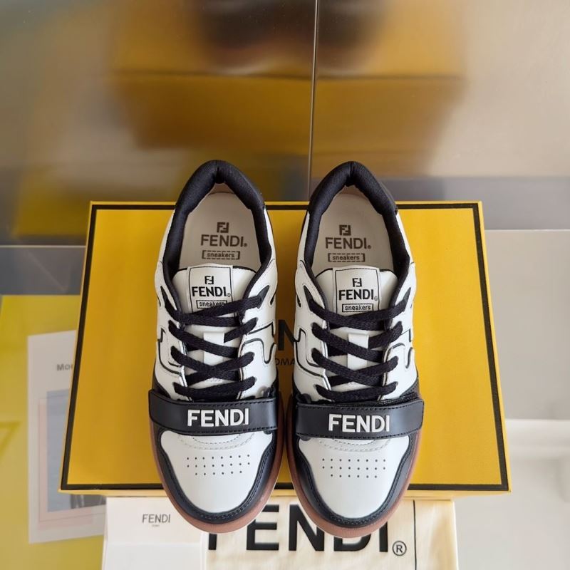 Fendi Low Shoes